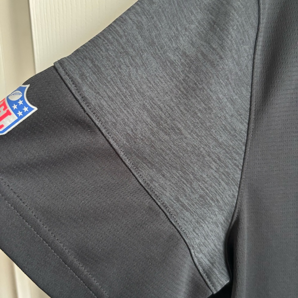 NFL Dri-Fit Black/gray/Red Mens Nike Short Sleeve Tee On field Apparel‎ Size L - Picture 7 of 12
